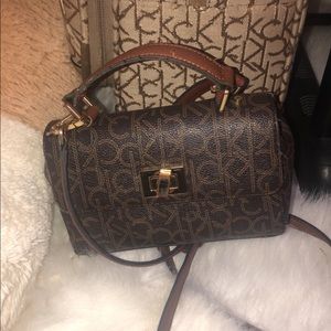 calvin crossbody purse